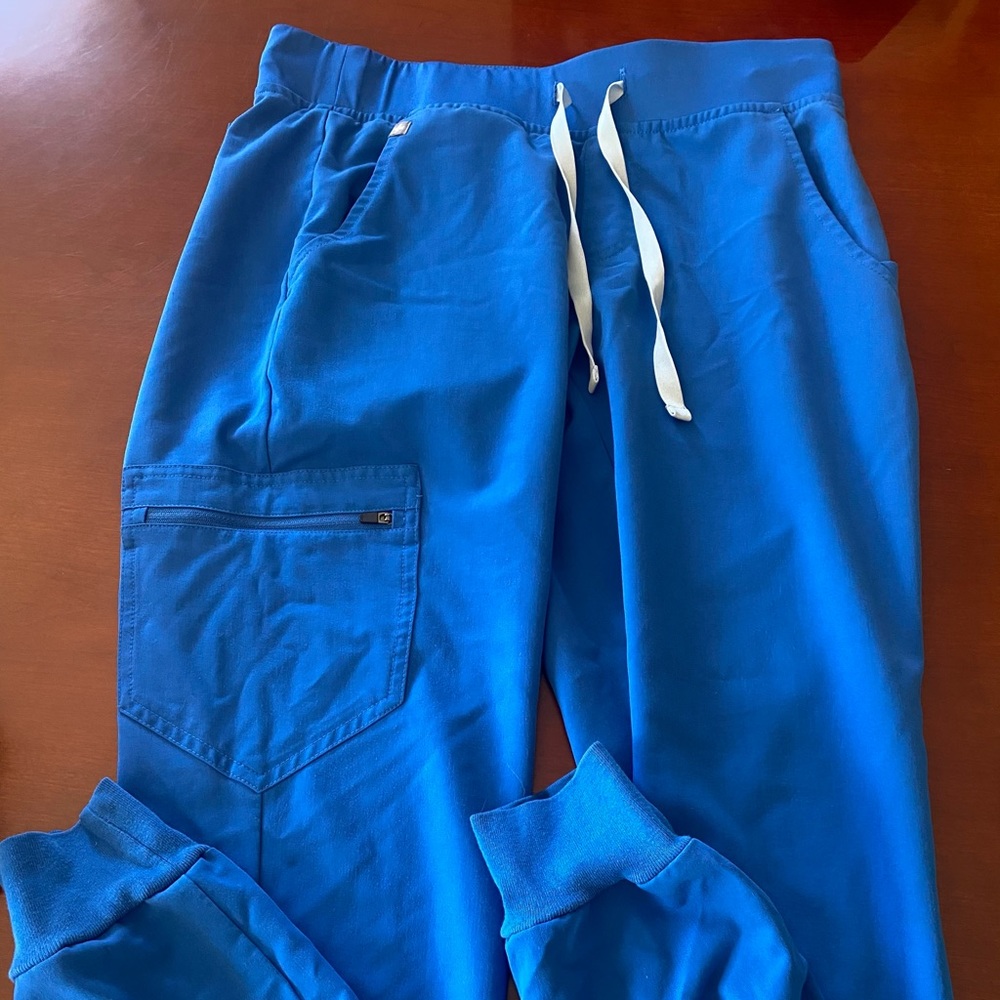 FIGS Jogger Scrubs. Royal Blue, Small Regular.